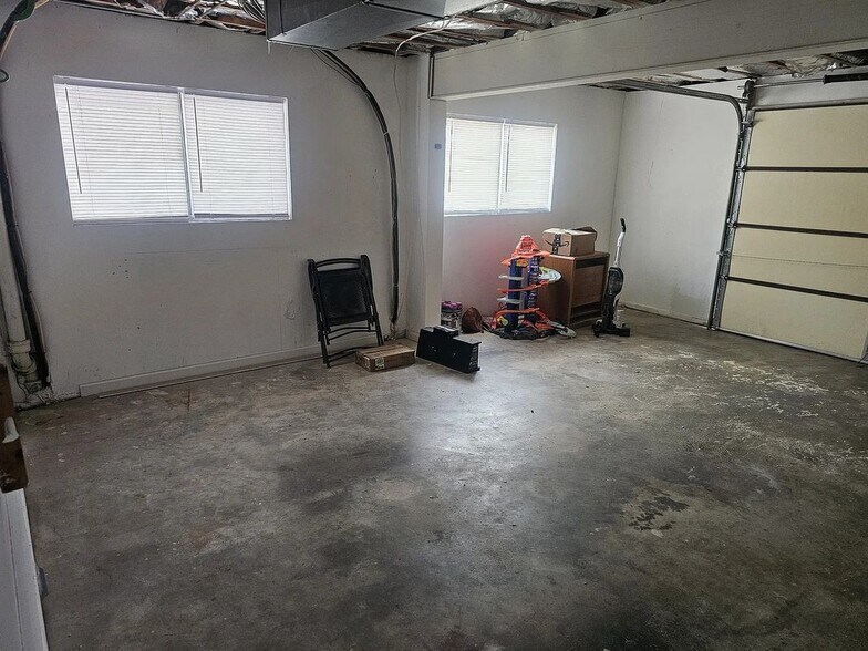 Building Photo - 3411 Betty Ln