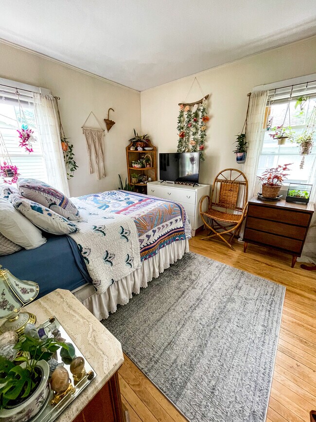 Bedroom 2 - 415 Highland St