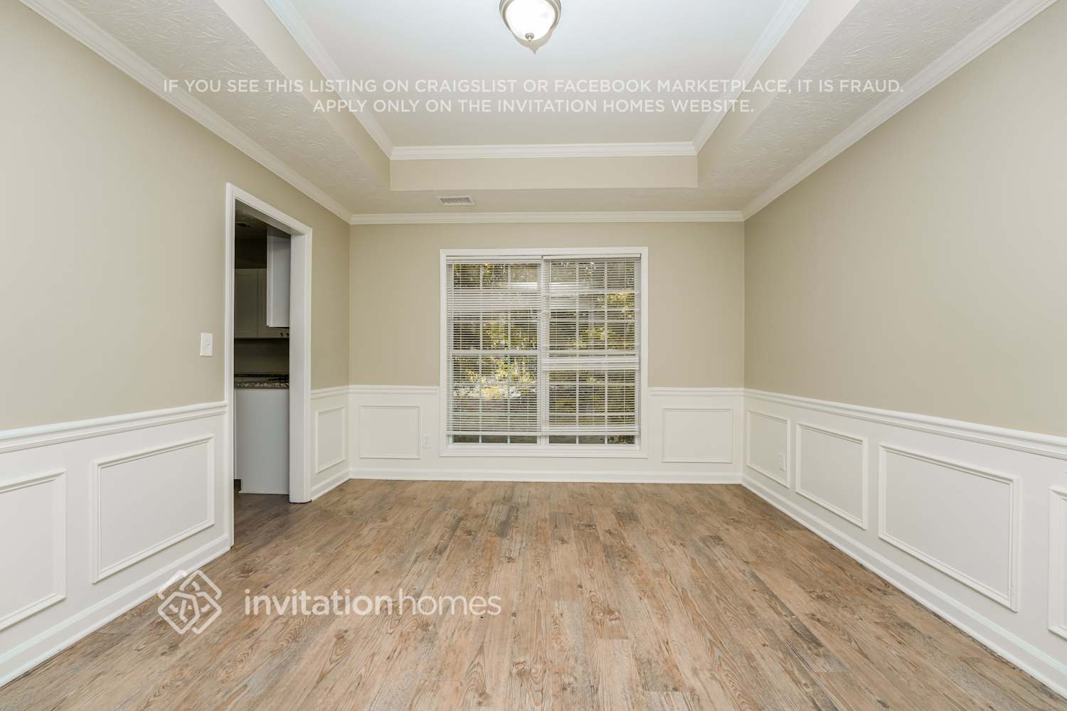 Building Photo - 526 Watson Bay