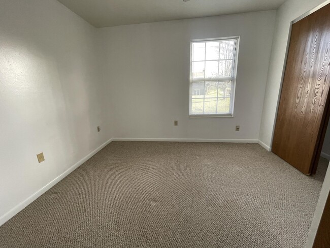 Building Photo - 3221 Woodward St