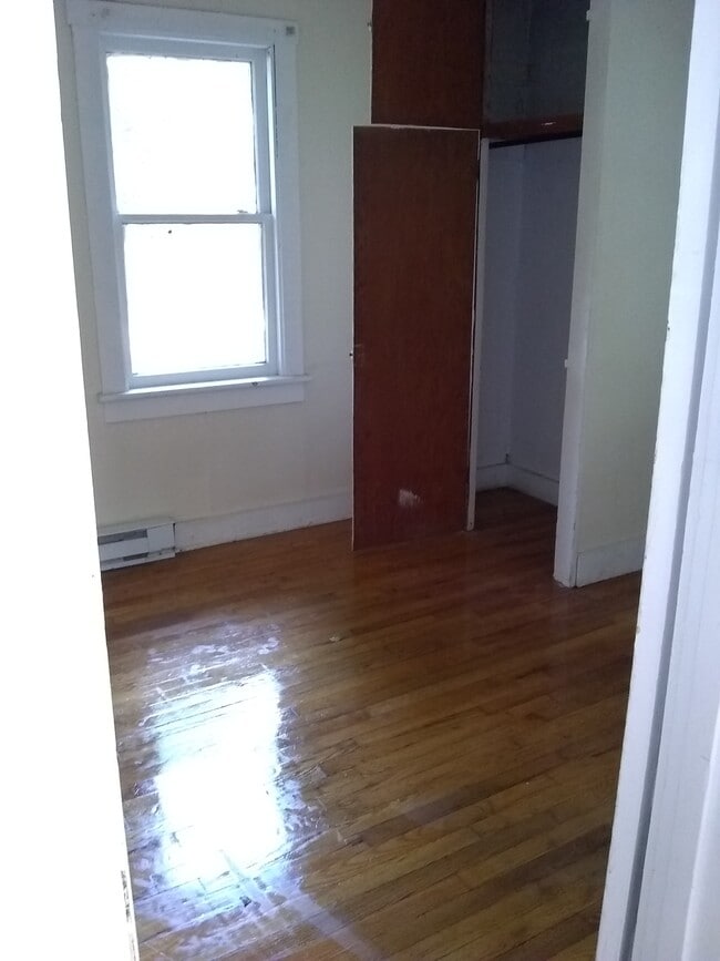Building Photo - 511 E Beaver Ave