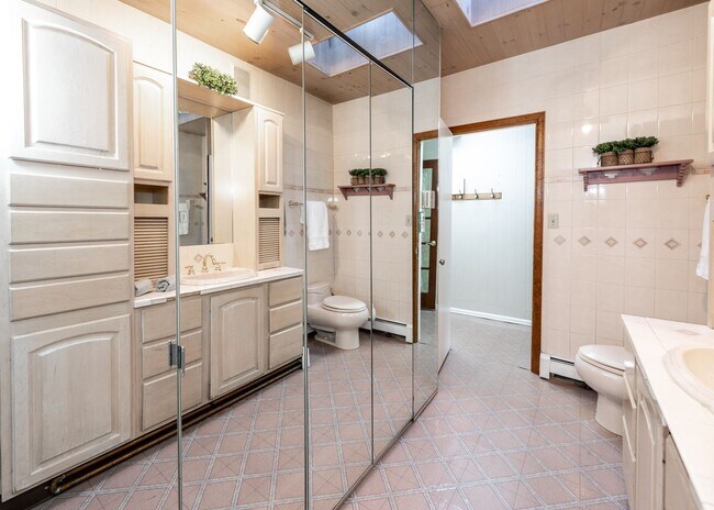 Building Photo - Cozy Home Centrally located Colorado Sprin...