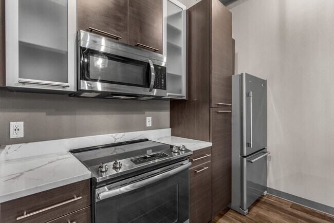 Building Photo - 901 9th St