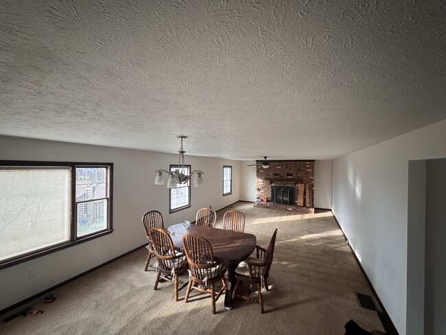 Building Photo - 319 Ironwood Rd