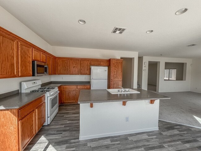Building Photo - Charming Two-Story Home with Spacious Layout!