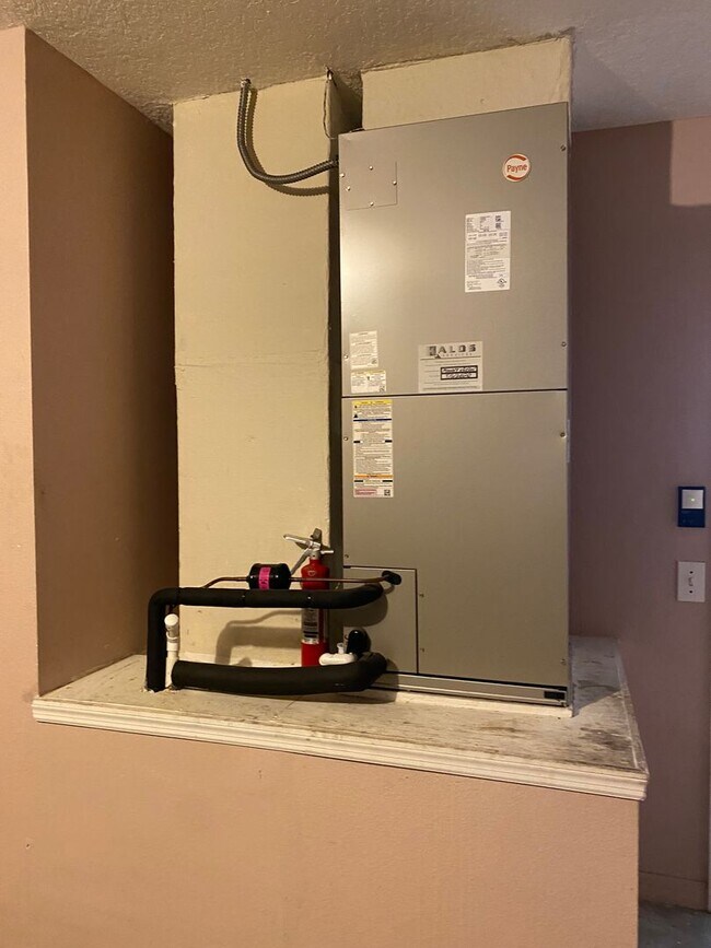 Building Photo - Home for rent