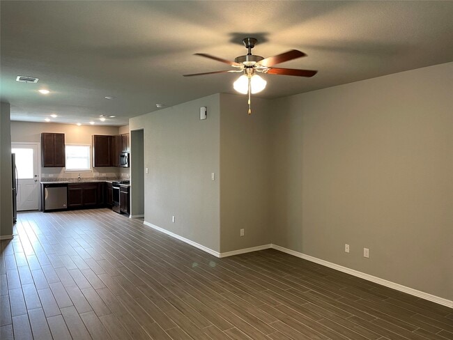 Building Photo - 25456 Northpark Lake Dr
