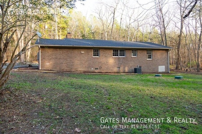 Building Photo - 7715 Leak Ln