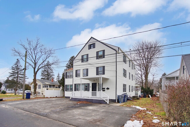 Building Photo - 31 Tyler Ave