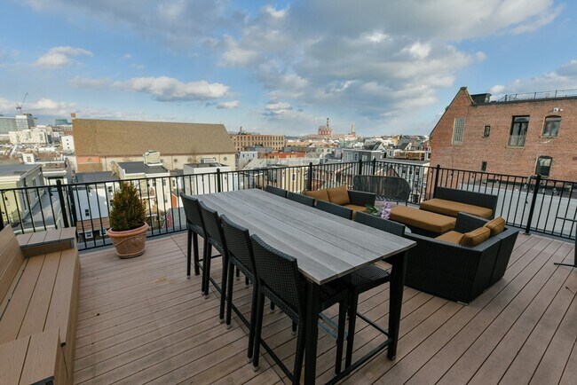 Building Photo - 350 W Broadway