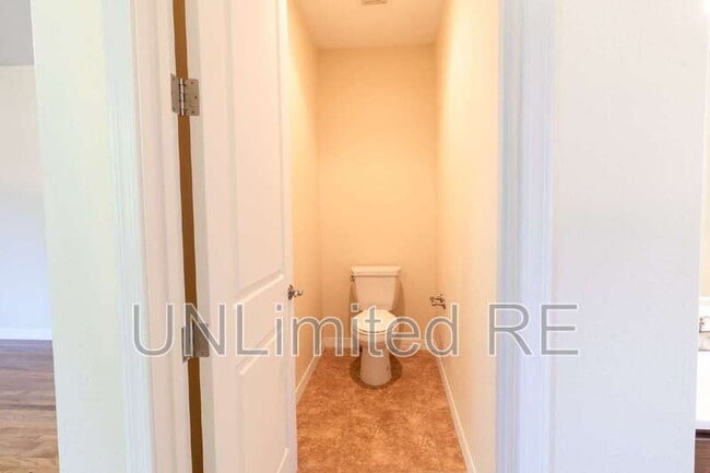 Building Photo - 3247 Merryvale Ln