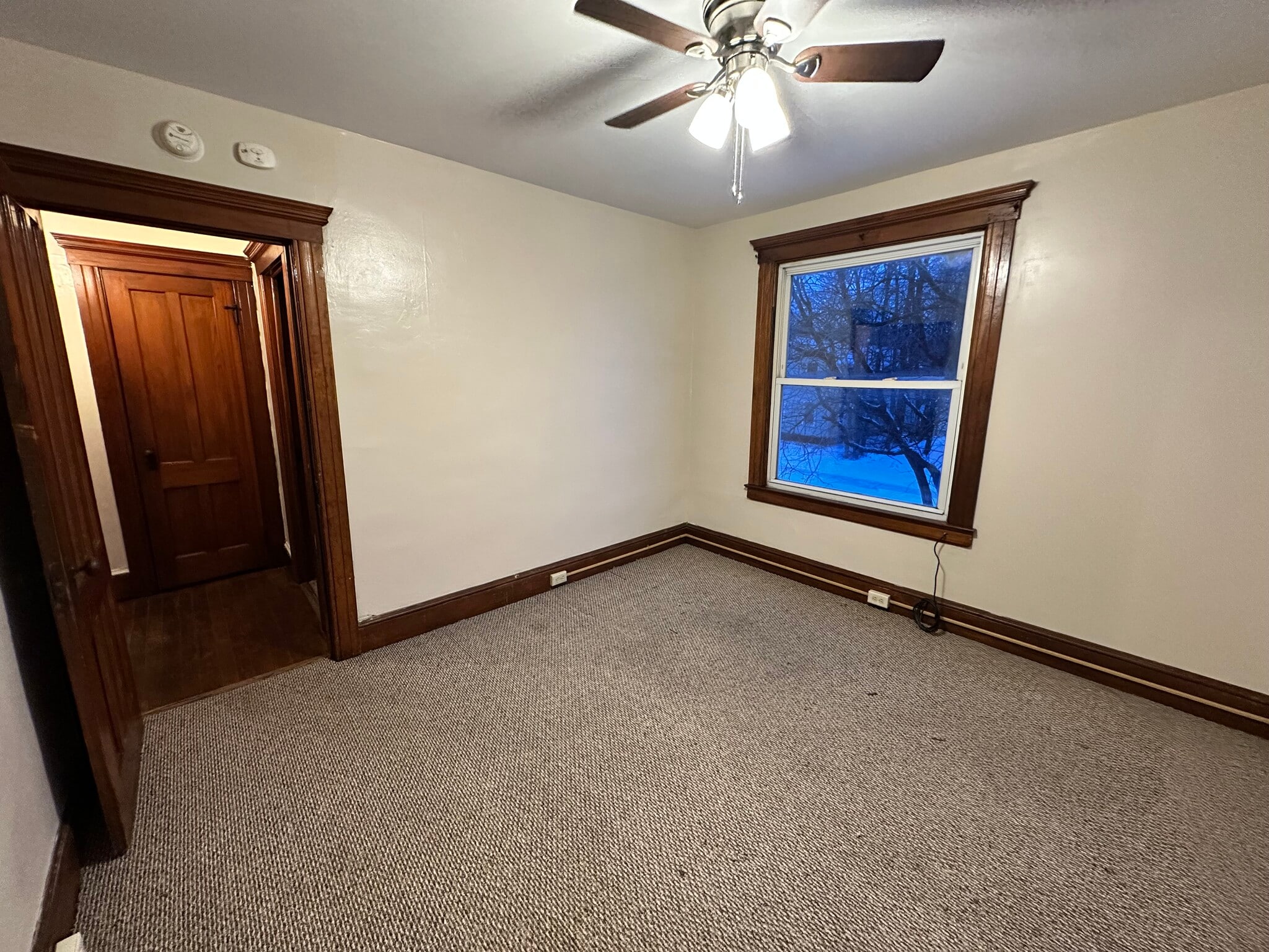 Building Photo - 17 Washington St