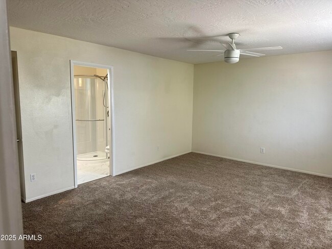 Building Photo - 2034 W Elm St