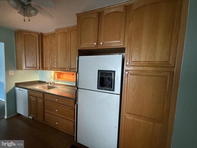 Building Photo - 357 Gatewater Ct