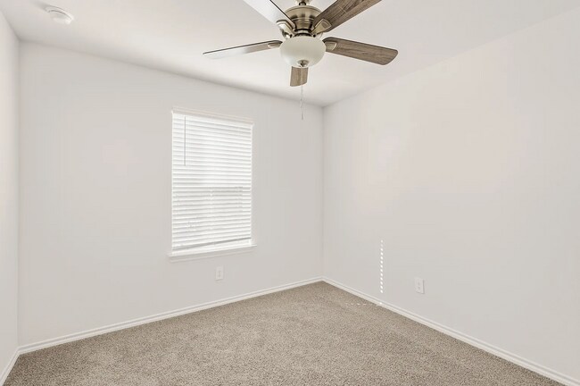 Building Photo - 3401 marie drive