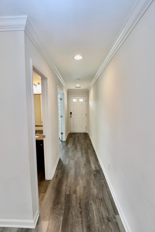 Building Photo - 115 Whitetail Cir