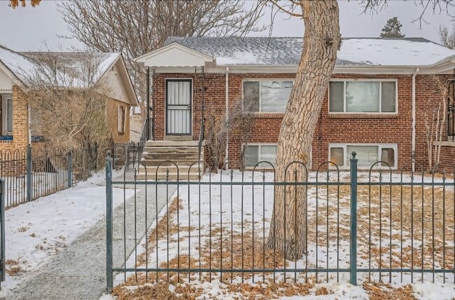 Building Photo - 1557-1557 Tamarac St