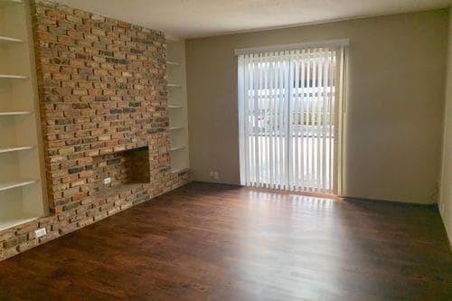 Building Photo - 1617 Fountain View Dr