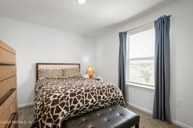 Building Photo - 955 Rivertree Pl
