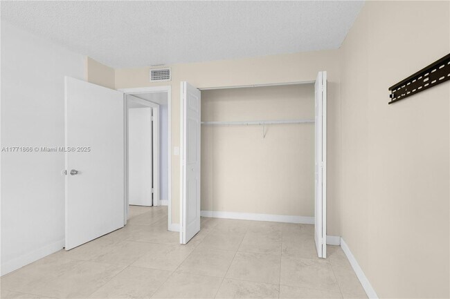 Building Photo - 8303 SW 142nd Ave