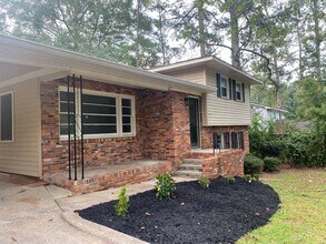 Building Photo - Newly Renovated---Coming Soon--3 Bedroom 1...