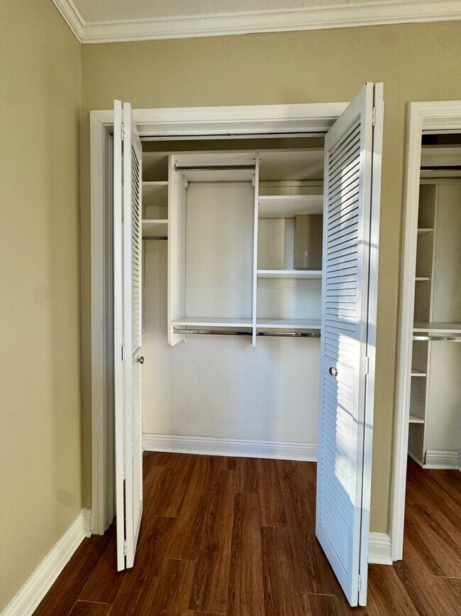 Building Photo - 1822 Homer St