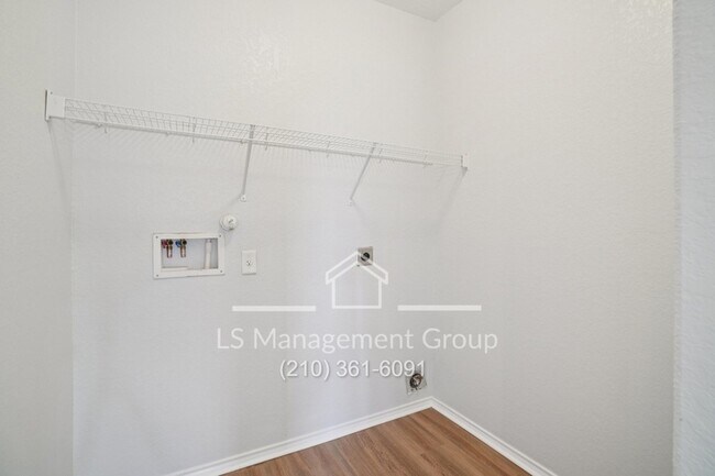 Building Photo - 6018 Upland View