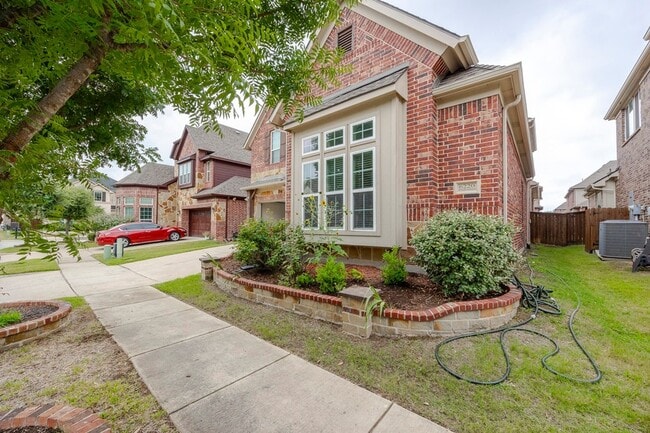 Building Photo - 6220 Eldridge Ln