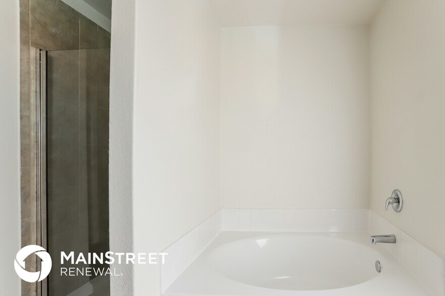 Building Photo - 1123 Diamond Drape Dr