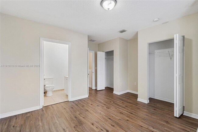 Building Photo - 3717 Sonoma Dr