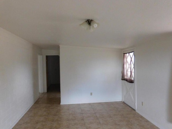 Building Photo - 154 E Papago Way