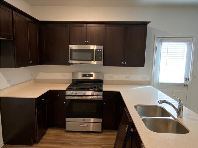 Building Photo - 3608 Lodgepole Dr