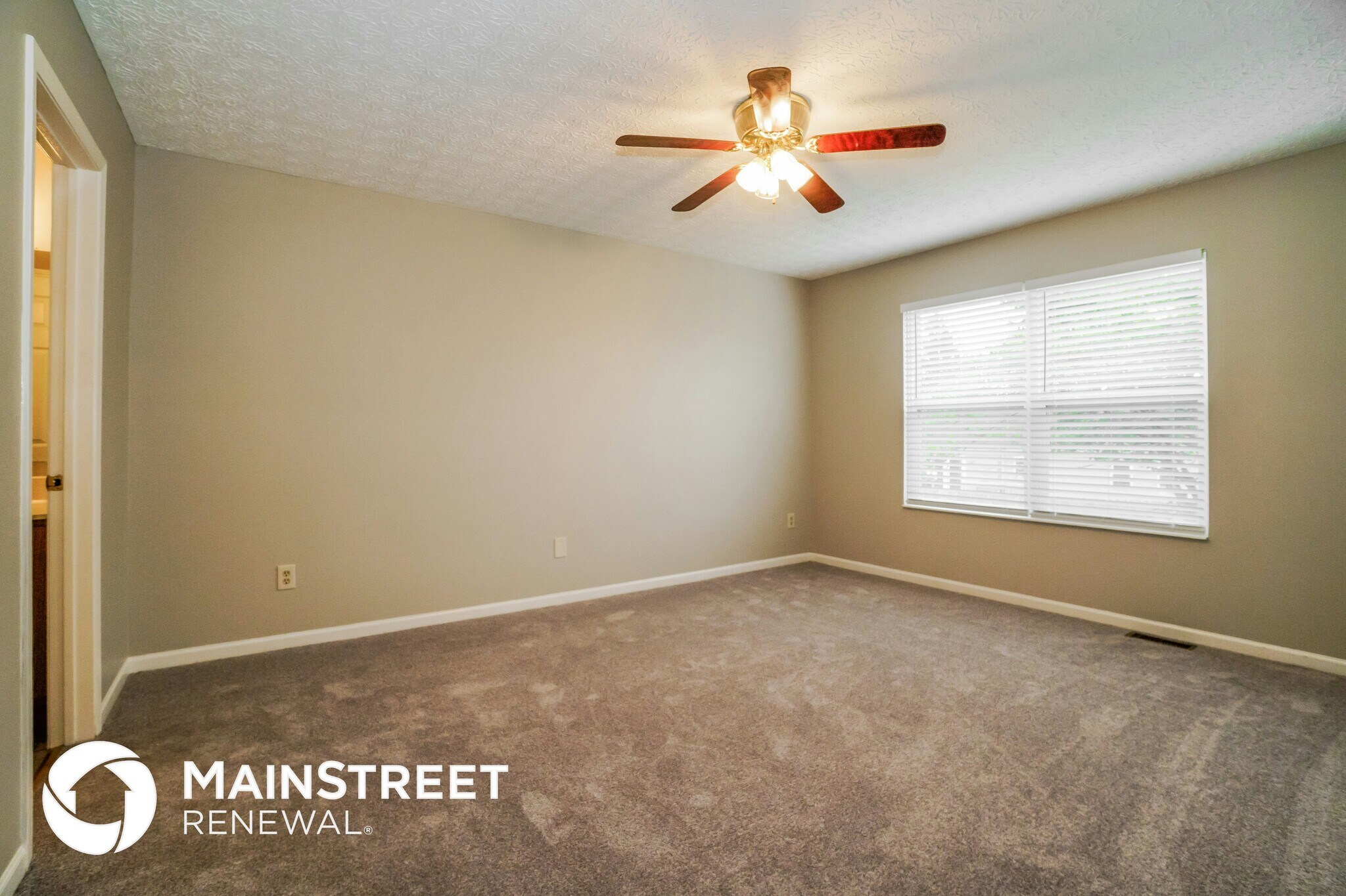 Building Photo - 2204 Brookbank Dr