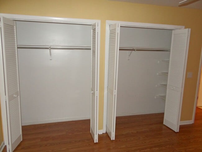 Building Photo - 2 bed / 2 bath condo - ask about move in discount