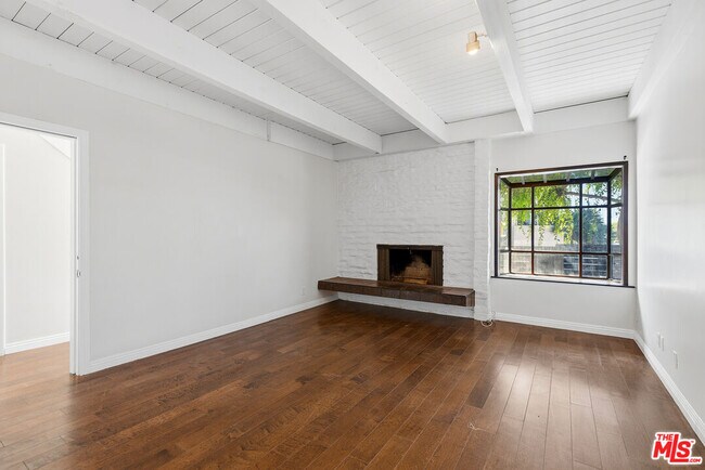 Building Photo - 3900 Pacific Ave