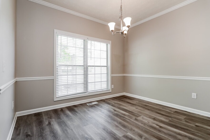 Building Photo - 1307 Highfield Dr NE