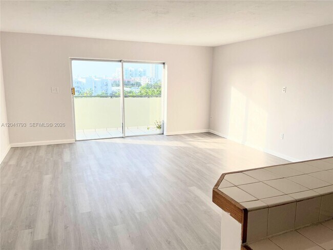Building Photo - 8024 Tatum Waterway Dr