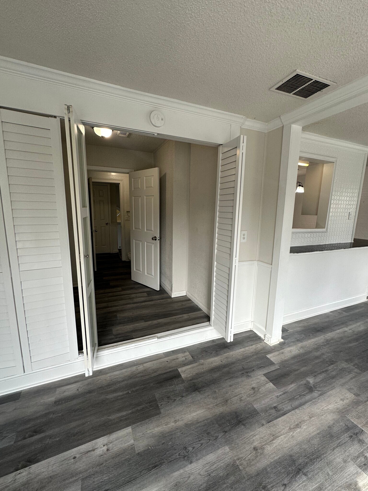 Building Photo - 5635 Austin Garner Rd