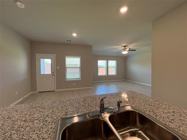 Building Photo - 9456 Mint Hill Dr