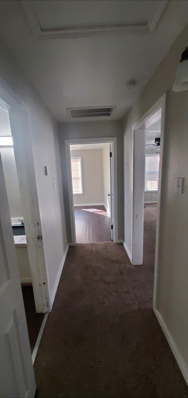 Building Photo - 4126 Sayers St