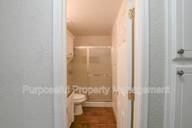 Building Photo - 1121 SW 99th Terrace