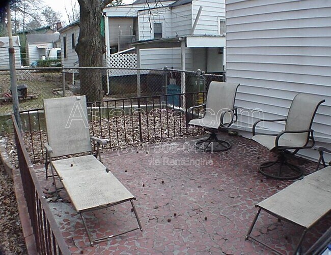 Building Photo - 1318 Ormewood Ave SE