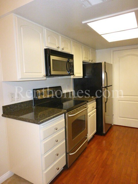 Building Photo - 12043 Alta Carmel Ct