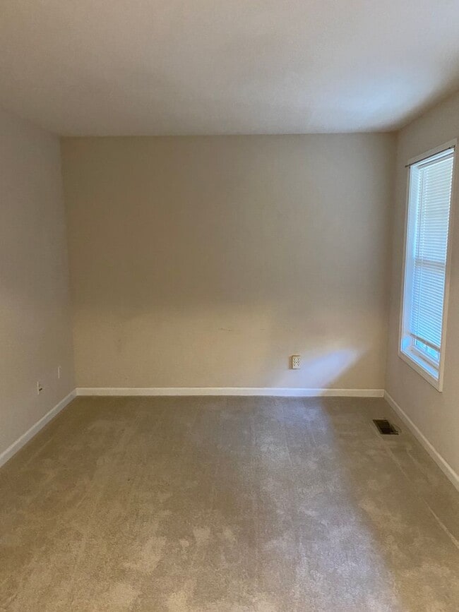 Building Photo - 3438 Topside Rd