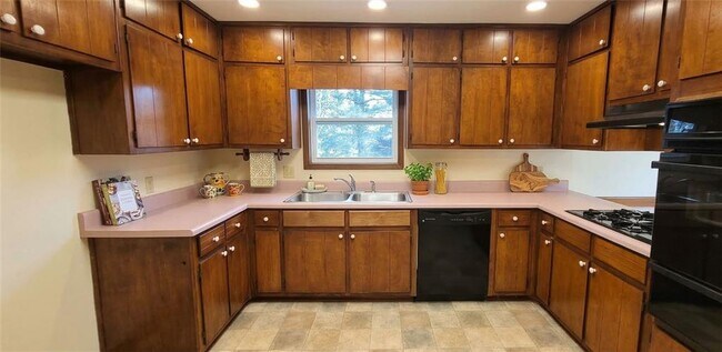 Building Photo - 3415 Michael Cir