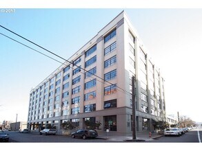 Building Photo - Historic Irving Street Lofts In The Pearl District - Top Floor Unit w/Parking/Rooftop Deck