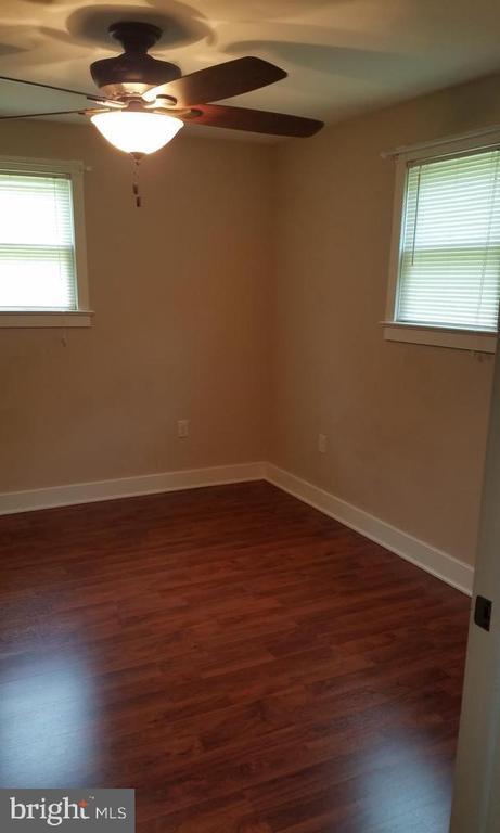 Building Photo - 9662 Teffeteller Ln