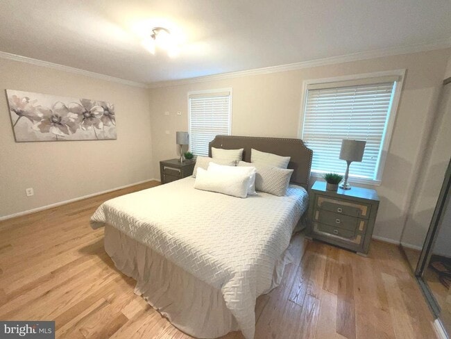 Building Photo - 1027 Travis Ln