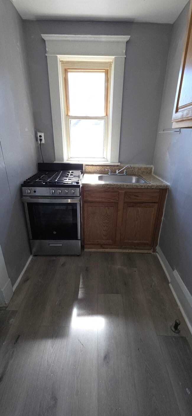 Building Photo - 3723 Nortonia Rd