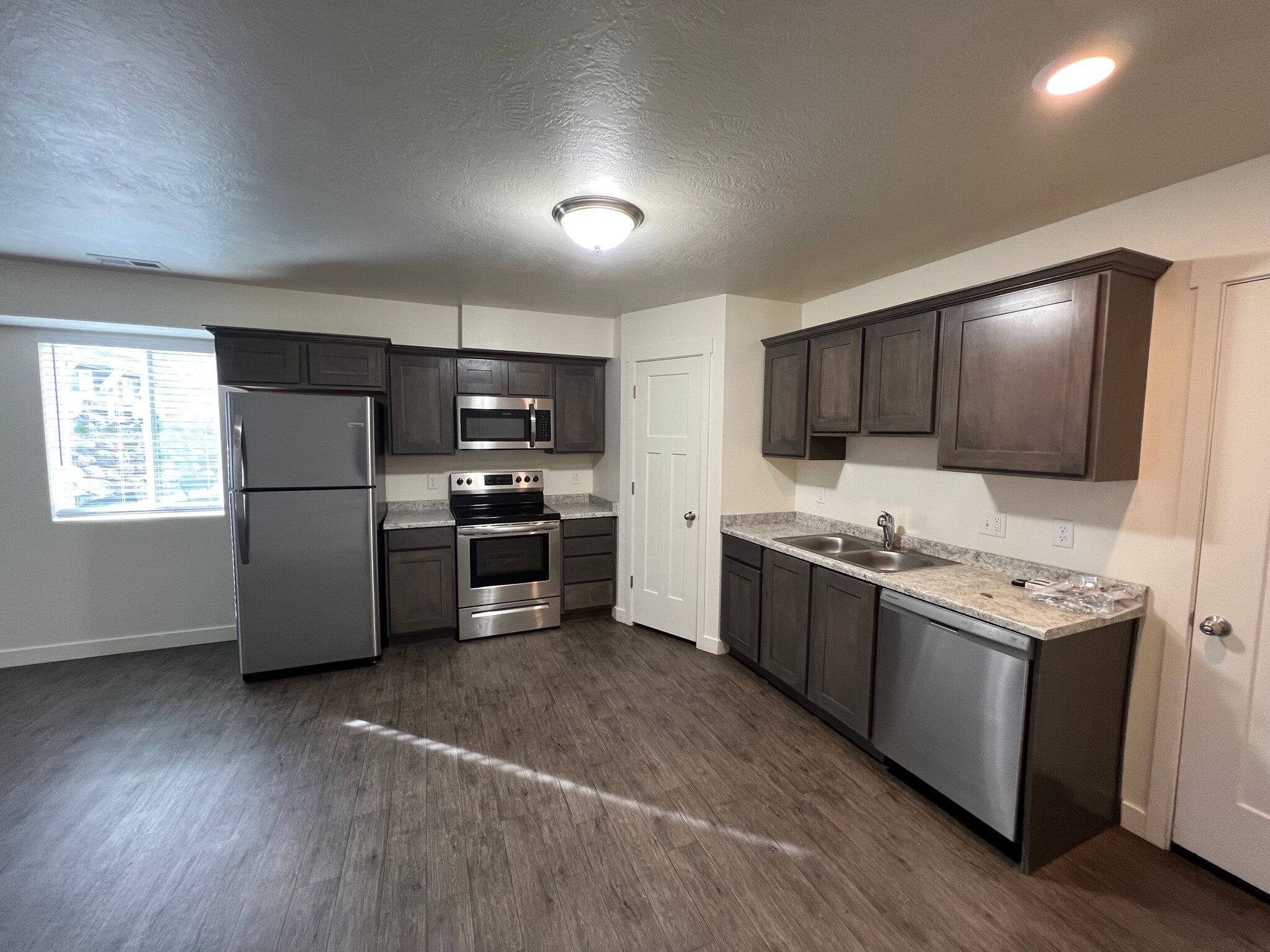 Building Photo - 14854 S Trap Rock Way